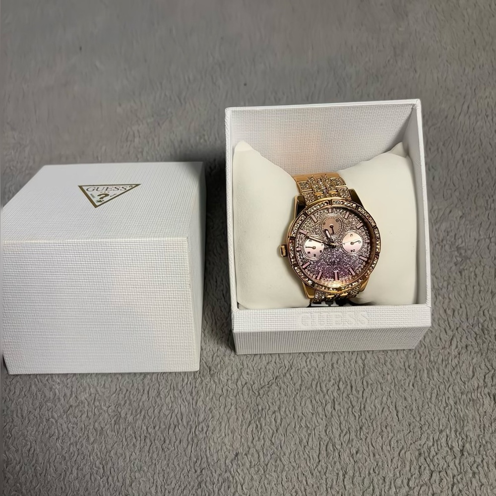 ✨GUESS Rose Gold Crystal Watch GW*** | New in Box✨